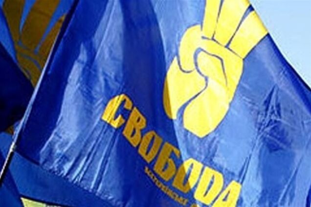 'Свобода' потребовала от Януковича освободить политзаключенных