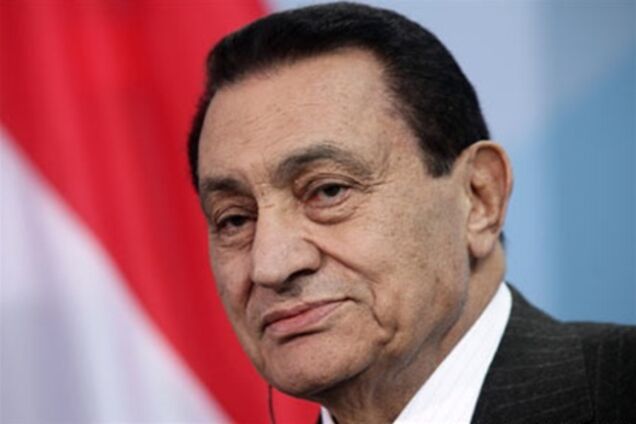 СМИ: Состояние здоровья Мубарака не позволяет перевозить его в тюрьму