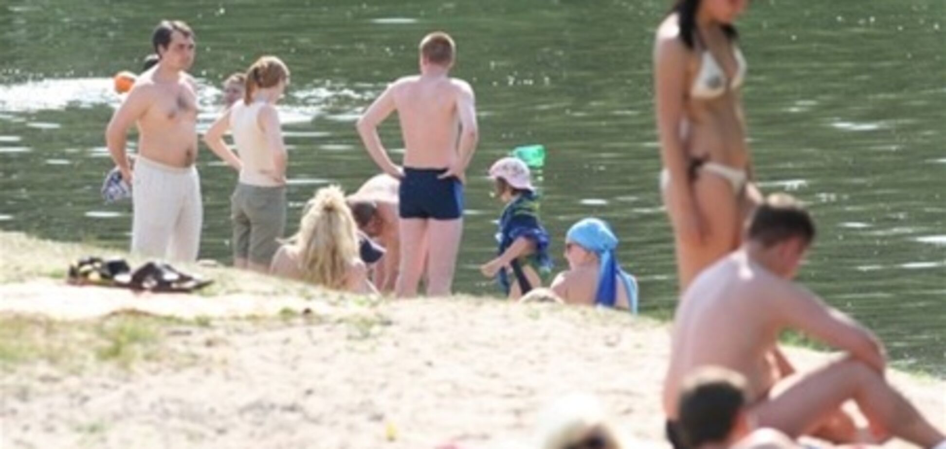 На пляжах “Совская балка” и “Веселка” нельзя отдыхать из-за открытых водостоков