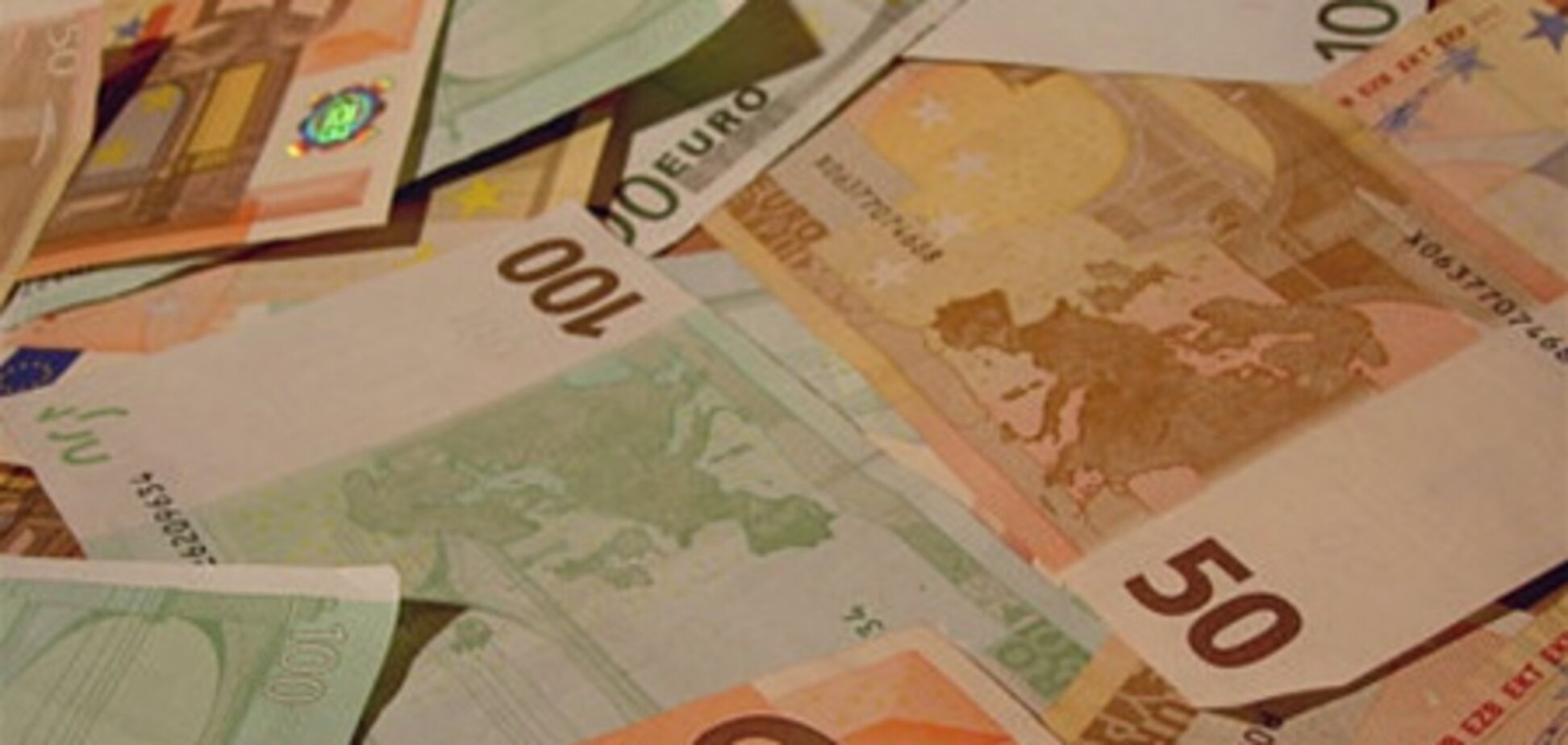 Эксперты высказались о резком падении Евро