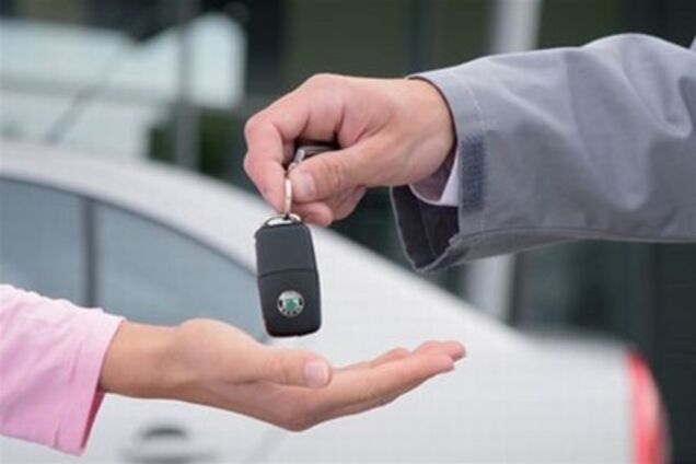 Новую машину можно будет зарегистрировать в ГАИ через Интернет 