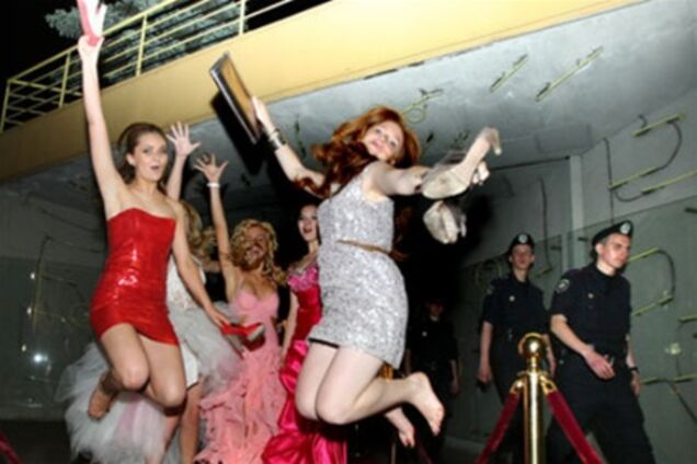 Выпускники киевского лицея закатили банкет на 230 тыс. гривен