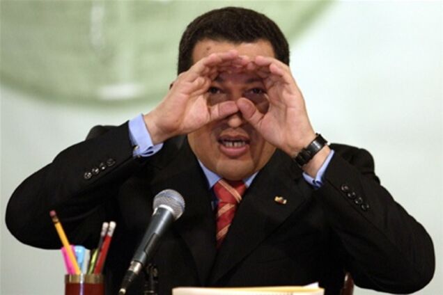 Чавес показал наведенные на Вашингтон ракеты. Видео