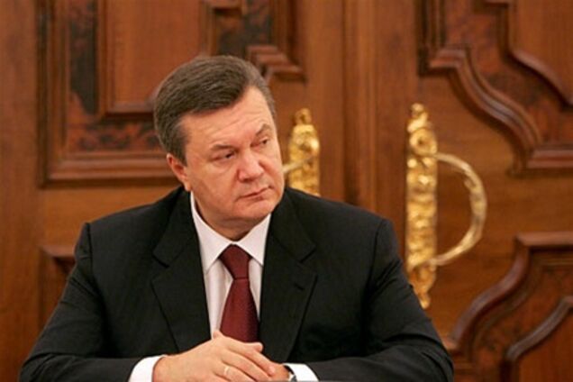 Янукович уволил мэра Севастополя