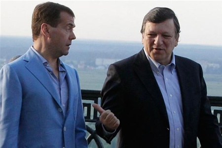 Медведєв: Росія поступиться ЄС, але не отримає ні безвізового режиму, ні СОТ