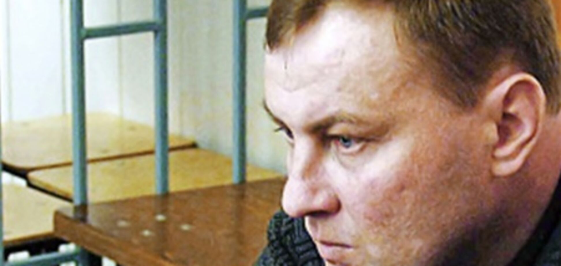 К месту гибели насильника чеченской девушки националисты носят цветы