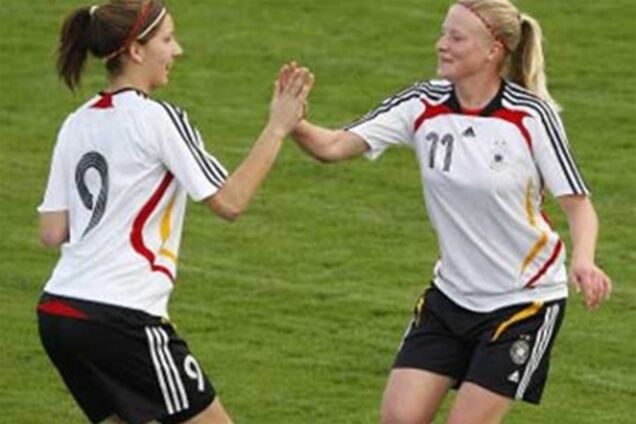 Футболистки сборной Германии снялись для Playboy. Фото