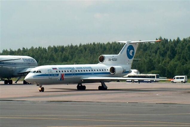 В московском аэропорту с приземлявшимся самолетом произошло ЧП