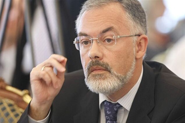 Табачник жалуется, что президента неправильно информируют о его деятельности