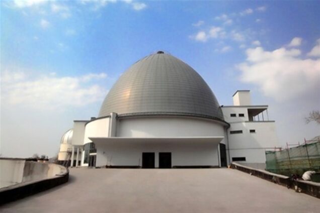 Після 17 років реконструкції в Москві відкрився планетарій