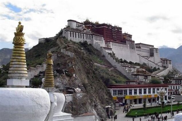 У Тибет перестали пускати іноземних туристів