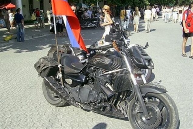 Поліція не дозволила колоні байкерів вчинити протестний мотопробіг в Москві