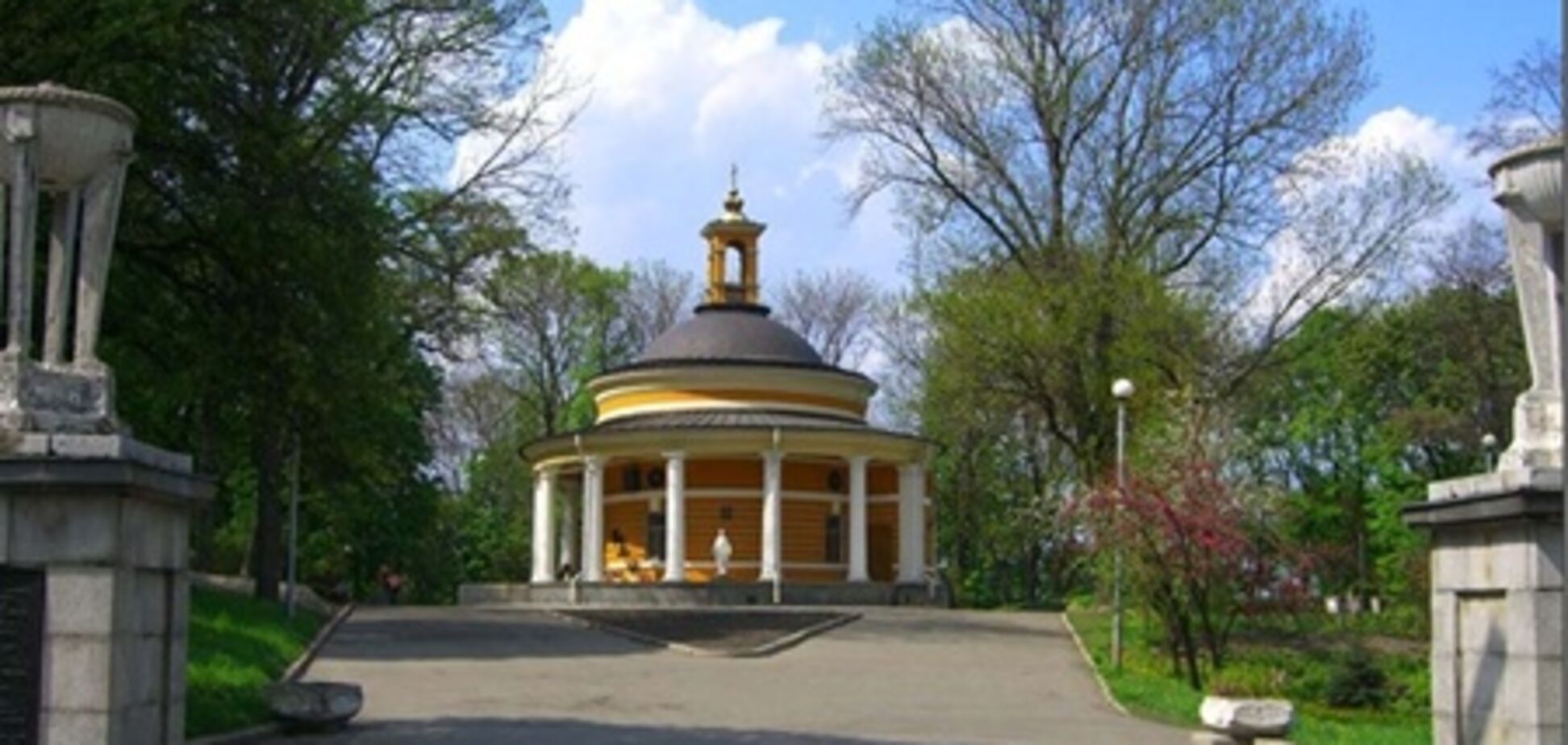 На Подоле совершен громкий акт вандализма