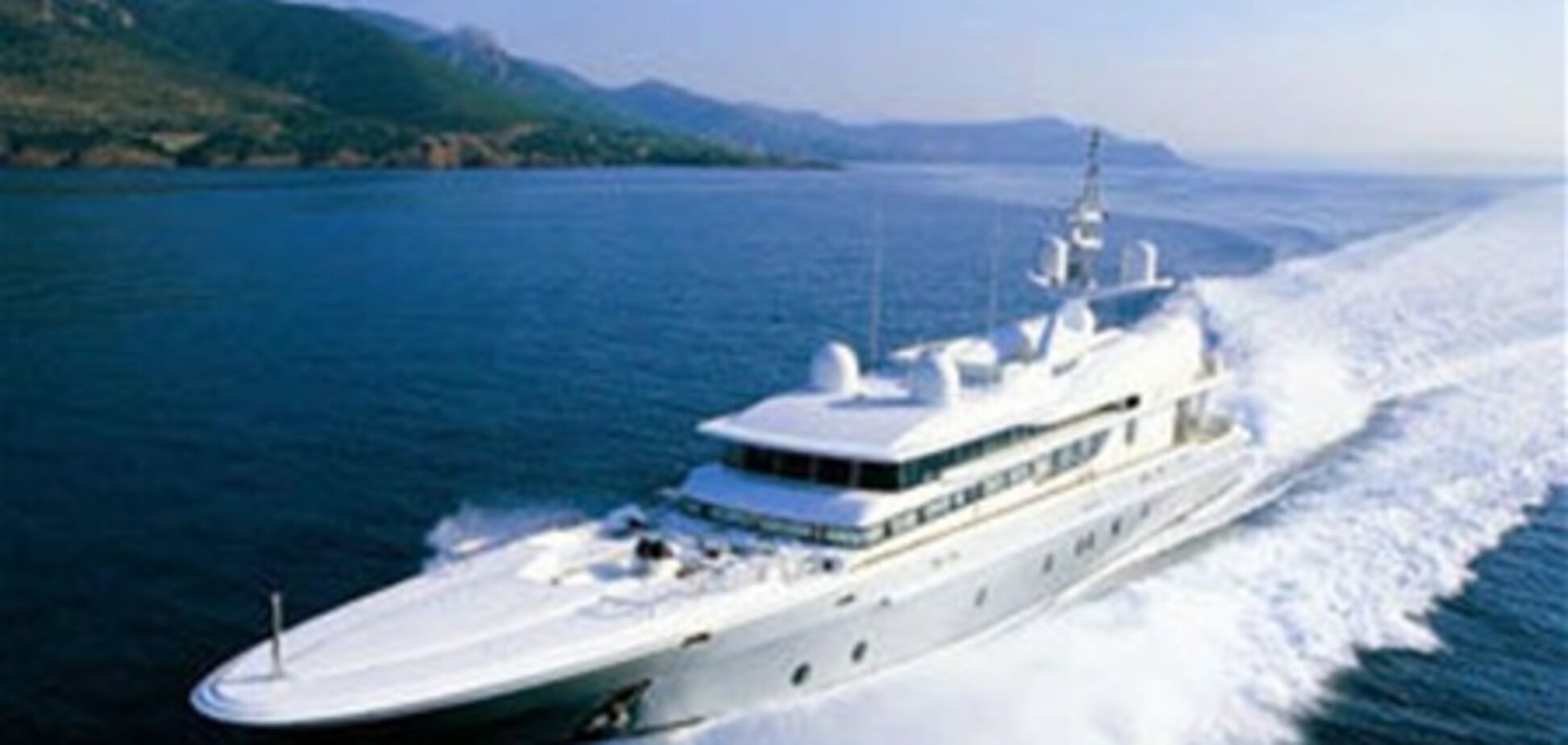 Французский суд отменил арест яхт Березовского