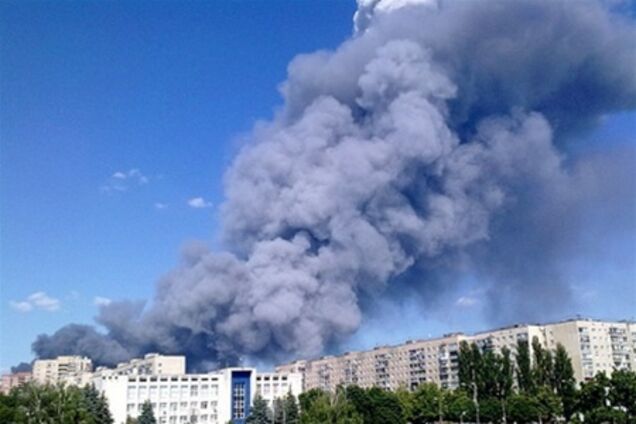 Под Киевом горят склады с техникой