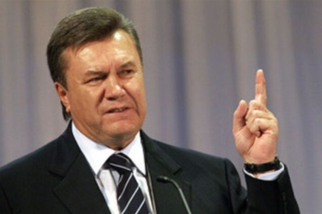Янукович доручив створити оперативний штаб для боротьби з пожежами