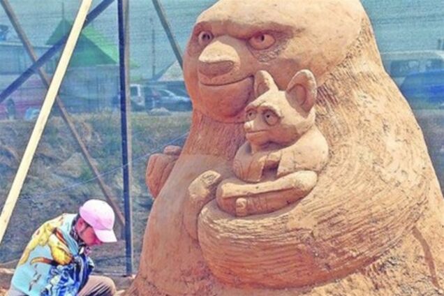 Украинцам покажут огромную Кунг-фу панду и Чеширского кота