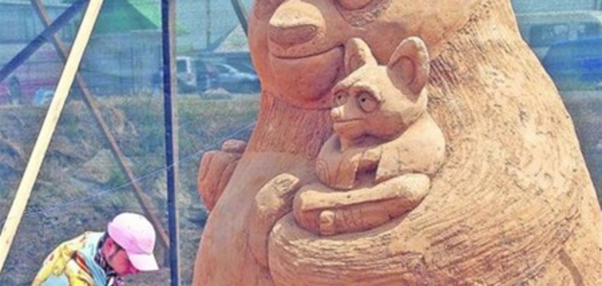 Українцям покажуть величезну Кунг-фу панду і Чеширського кота