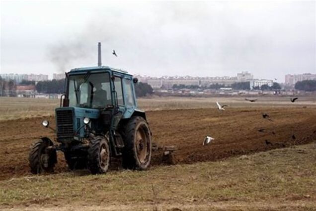 Під Одесою трактор підірвався на міні
