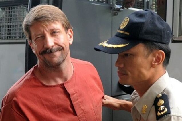 Американський суд вирішив, що звинувачення проти 'Збройового барона' непереконливі