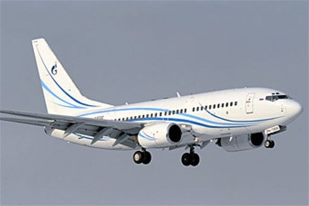 Вахтовик в стані посталкогольної галлюциноза погрожував підірвати літак