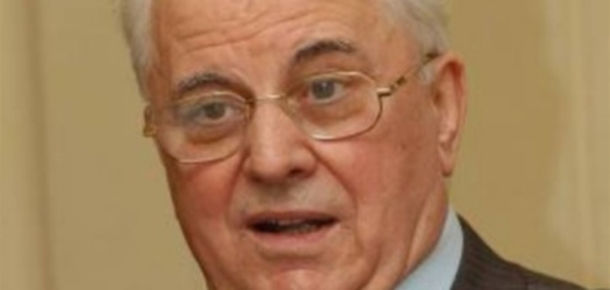 Кравчук: представники влади діють, як слон у посудній лавці