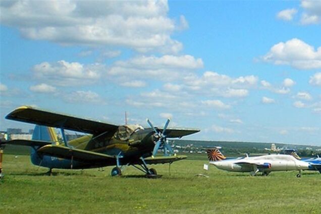 Во Владикавказе из-за непогоды повреждены все самолеты аэроклуба