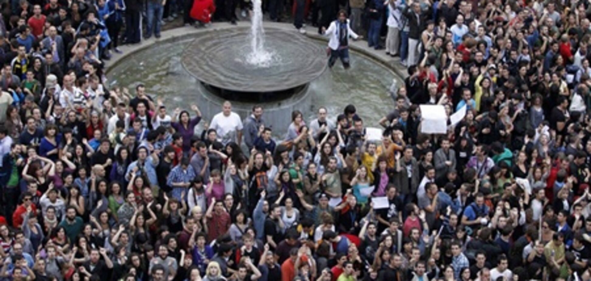 В Испании свыше 100 тысяч человек приняли участие в акциях протеста