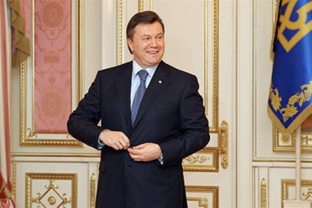 Янукович списал многомиллиардные долги за газ