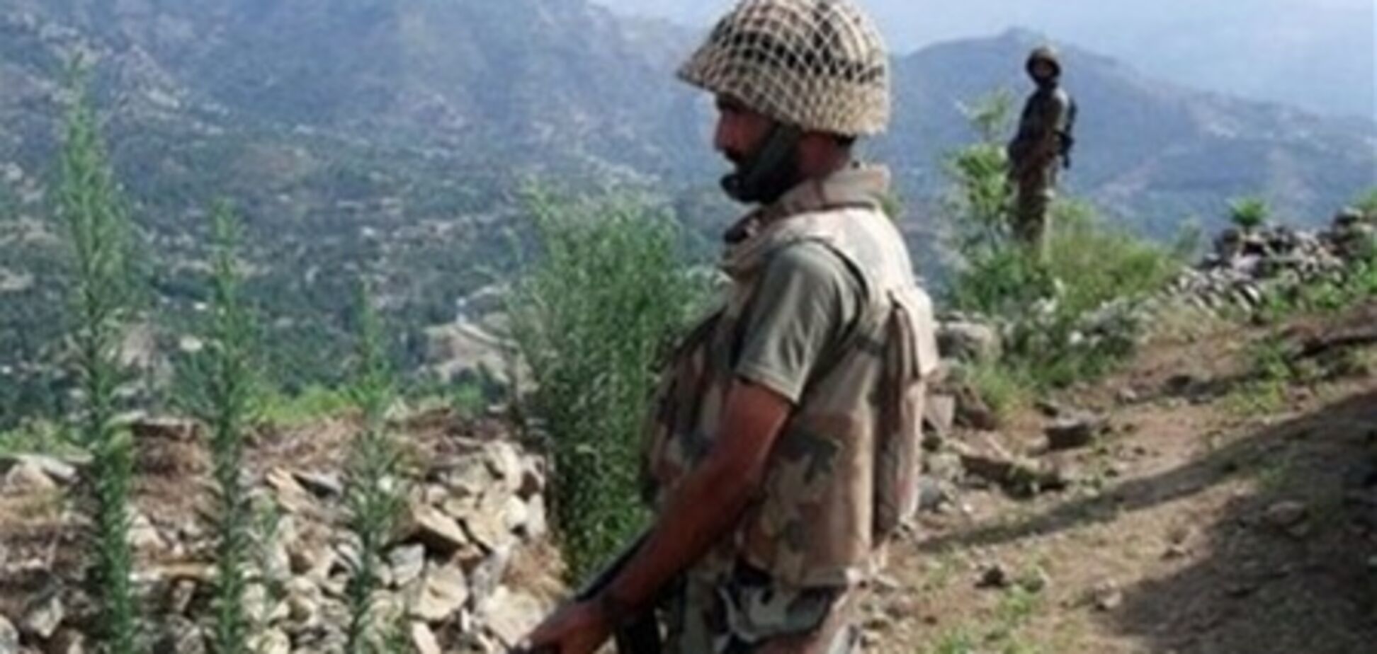 В Пакистане боевики уничтожили 25 спецназовцев