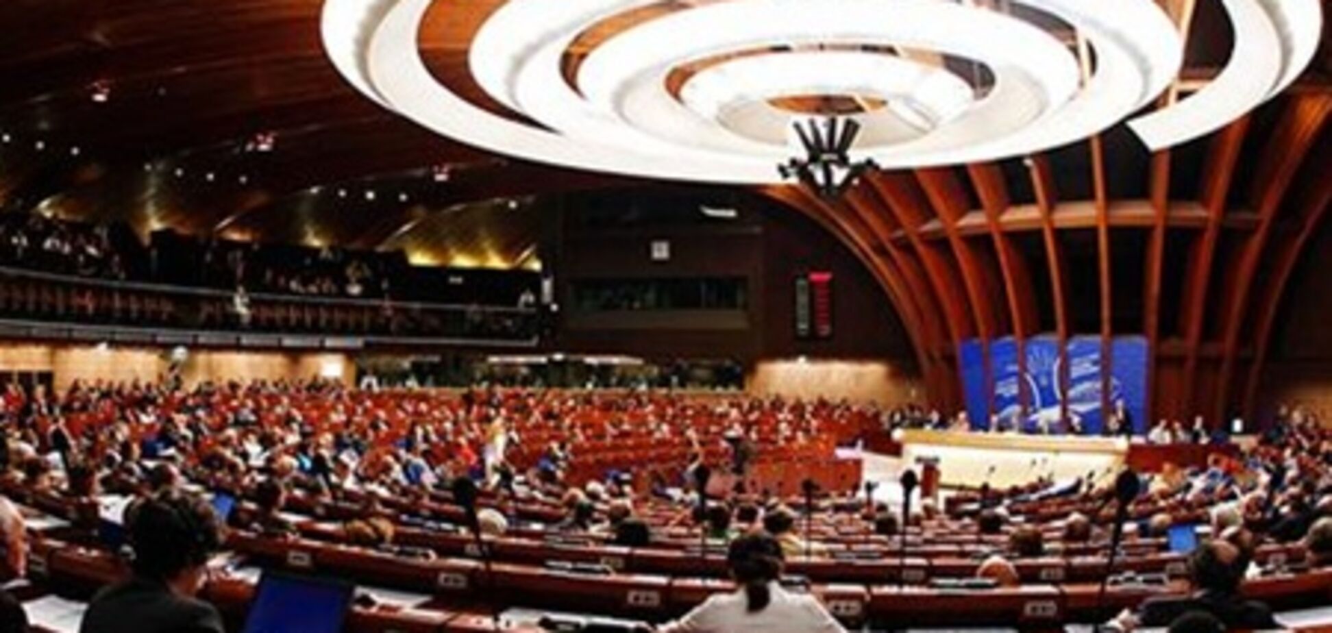 Депутатів ПАРЄ попросили утриматись від незручних запитань Януковичу