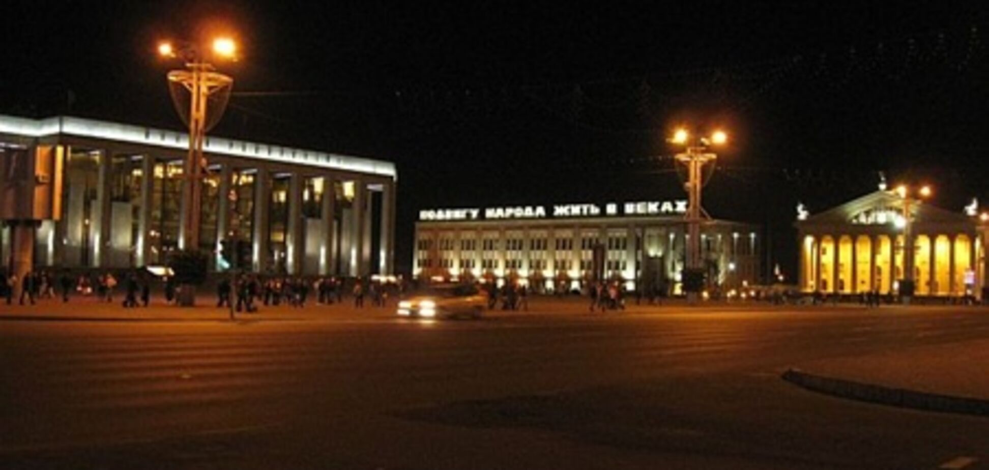 Минская милиция закрыла главную площадь от оппозиции