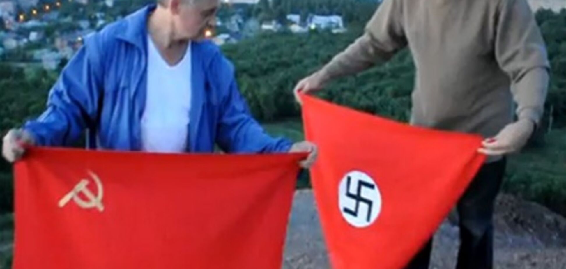 У Донецьку шахтарі спалили червоні прапори. Відео