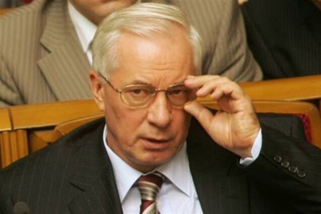 Азаров: селянам повернуть права, які у них були до 1917 року
