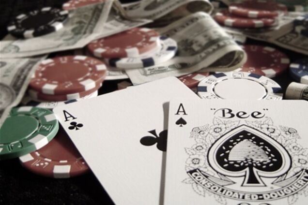 Голлівудські зірки грають у покер на гроші інвестфондів