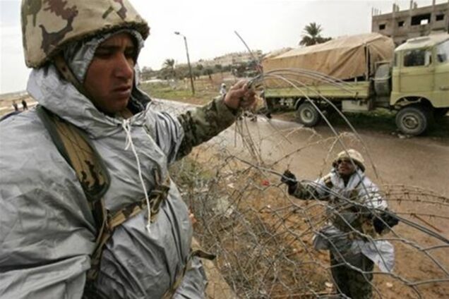 У границы с Израилем египтяне открыли огонь по беженцам