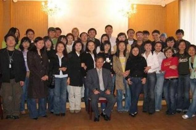 Северная Корея на десять месяцев закрывает университеты