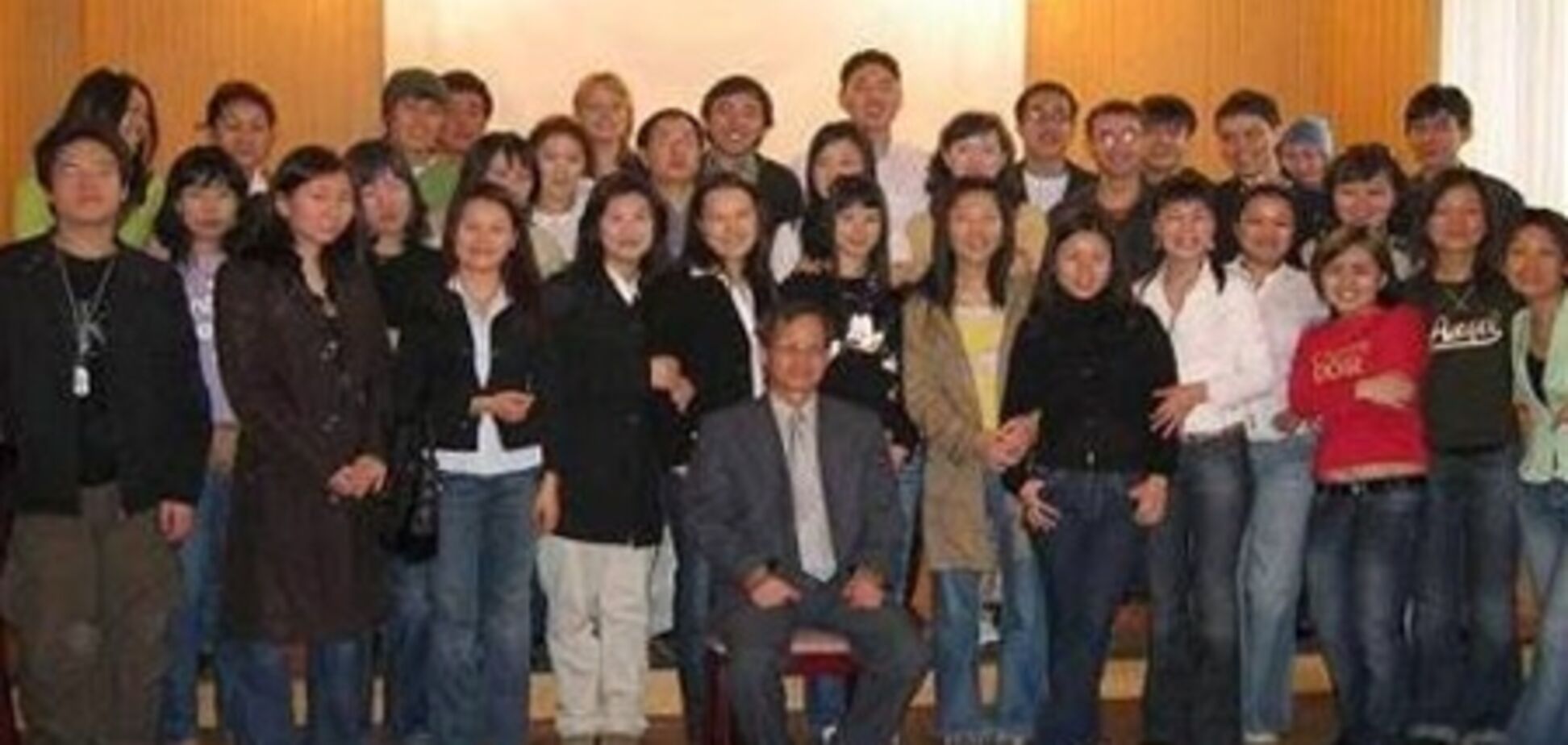 Северная Корея на десять месяцев закрывает университеты