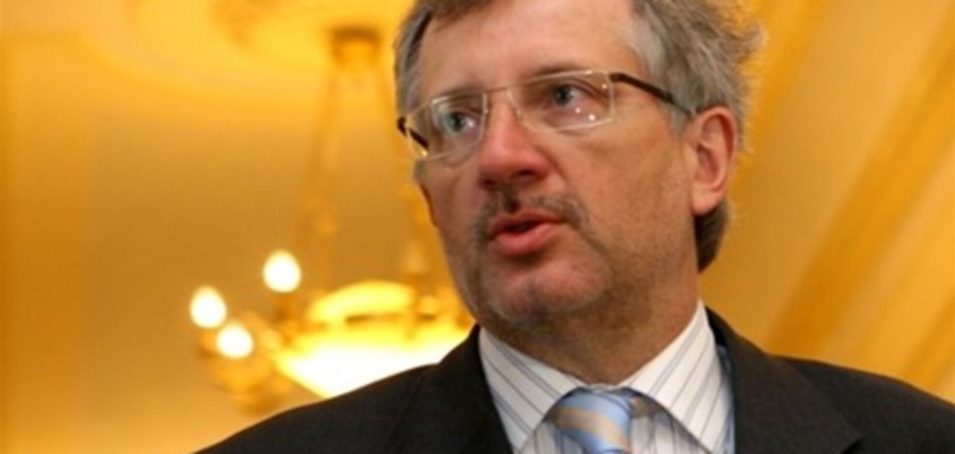 Депутат Европарламента просит отпустить Луценко под свою ответственность