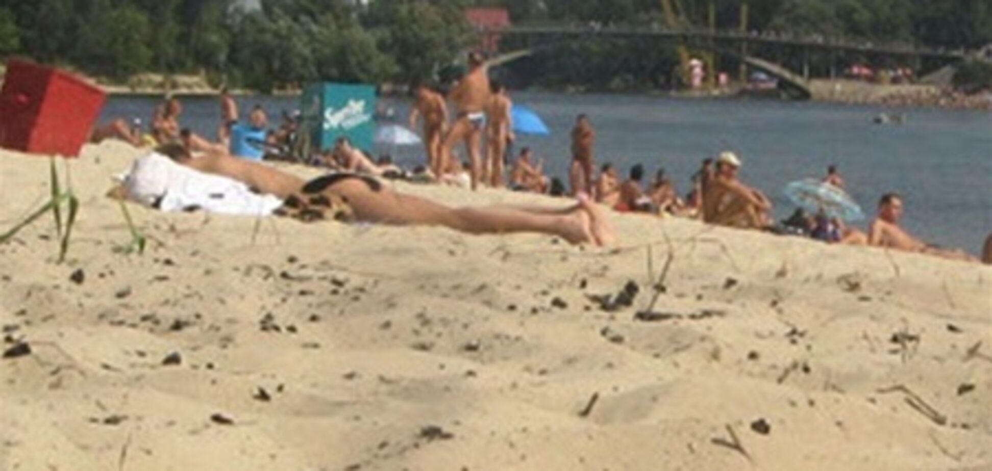 В Киеве разрешили купаться еще на одном пляже