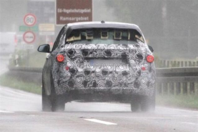 Компания BMW приступила к испытаниям своего первого переднеприводного автомобиля