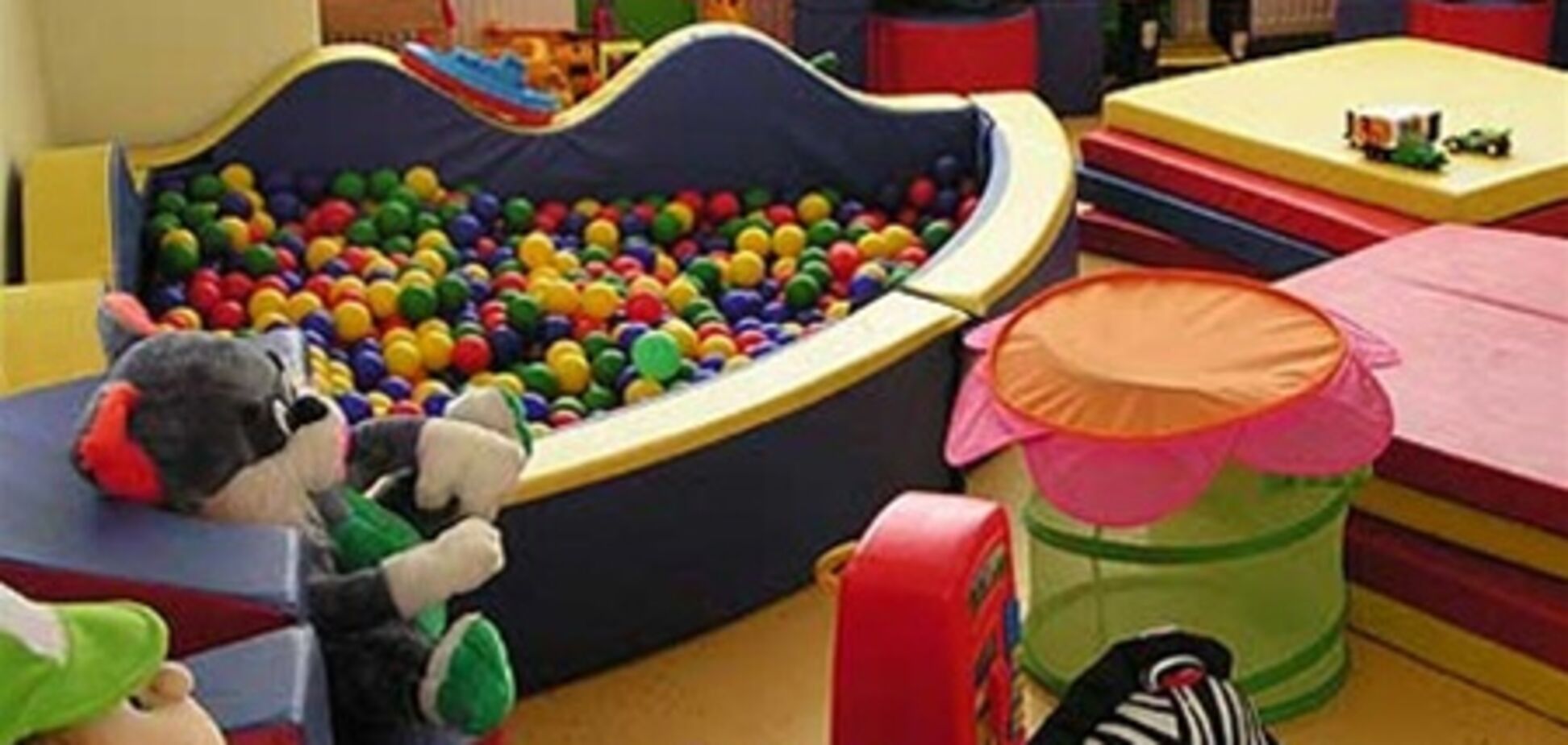 Чиновников выселят из детсада