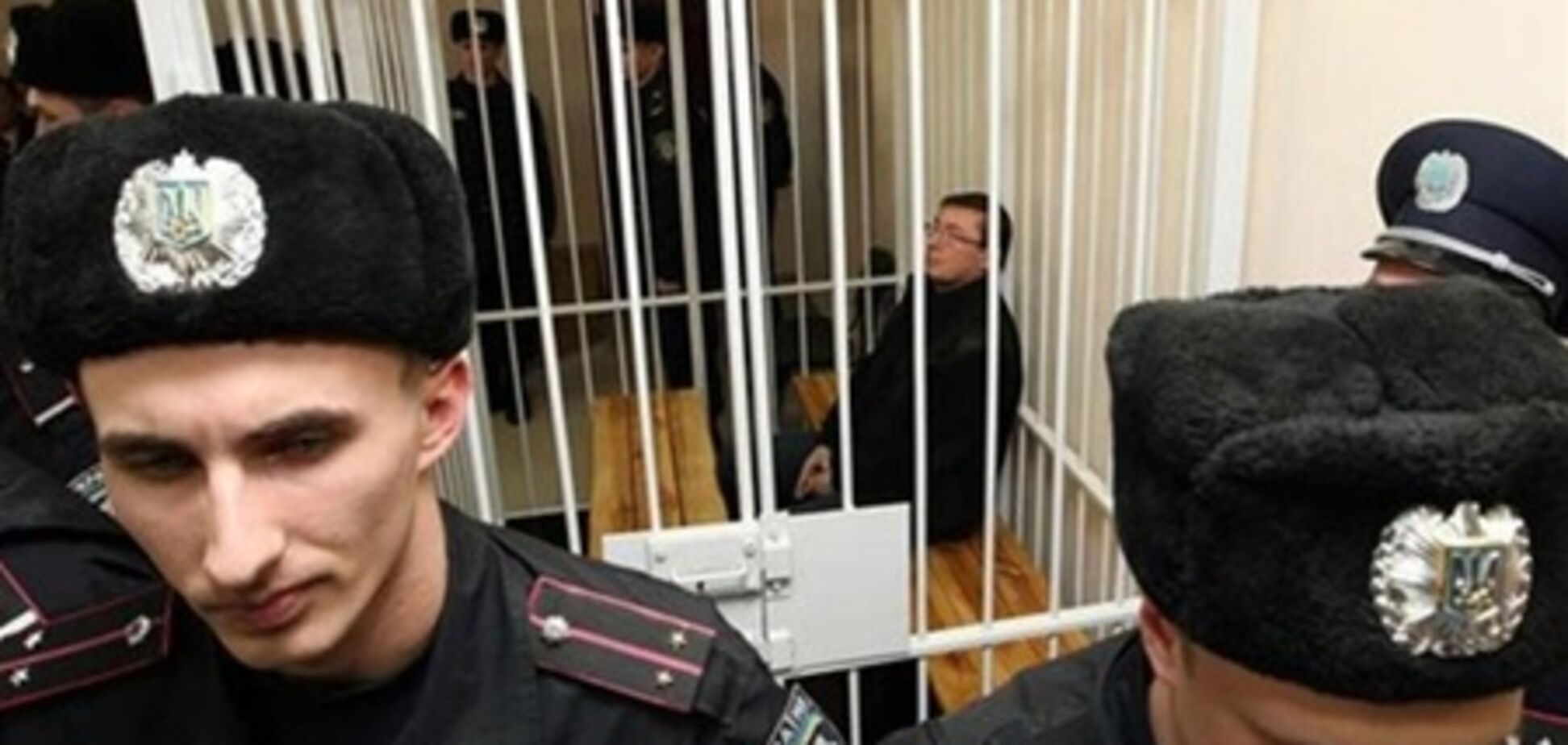 Сегодня продолжится суд по делу Луценко