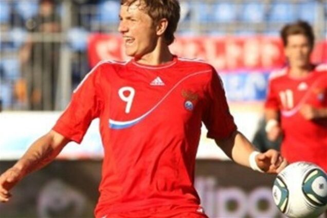 Евро-2012. Хет-трик Павлюченко принёс сборной России победу над армянами