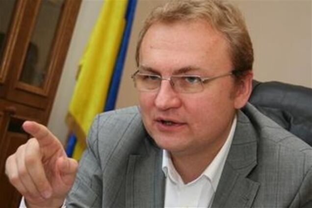 Мэр Львова считает, что в побоище 9 мая виноваты СМИ и власть