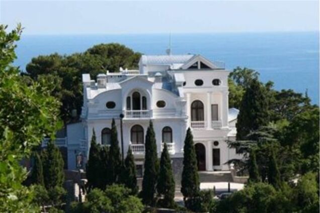 Крим. 'Зіркові' готелі звільнили від сплати податків