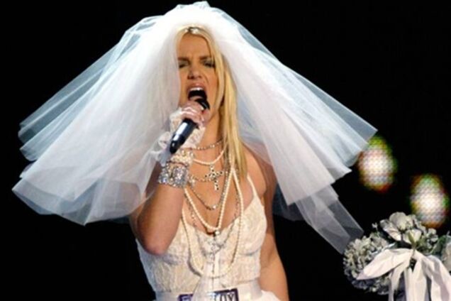 Бритни Спирс опять выходит замуж