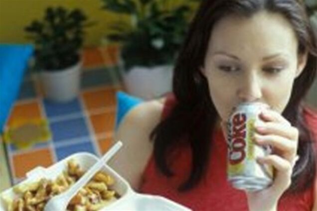 Жирная еда мешает стать мамой