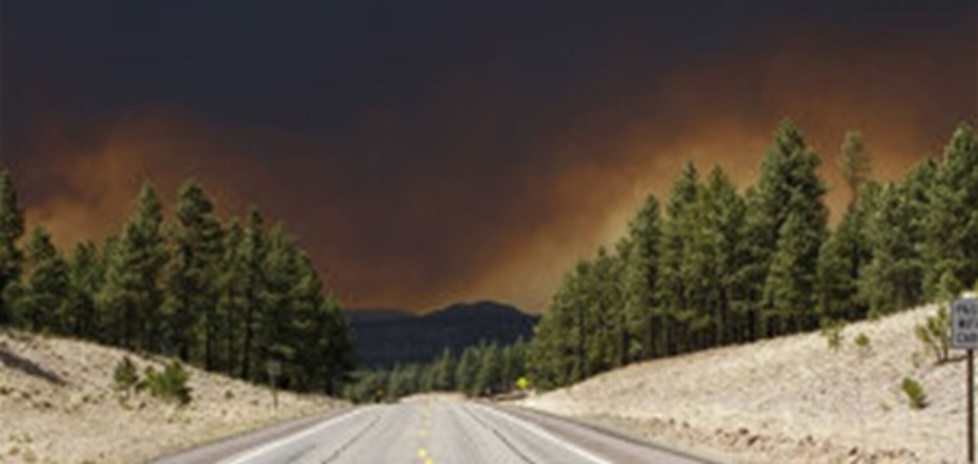 Власти США эвакуируют тысячи людей из-за пожаров