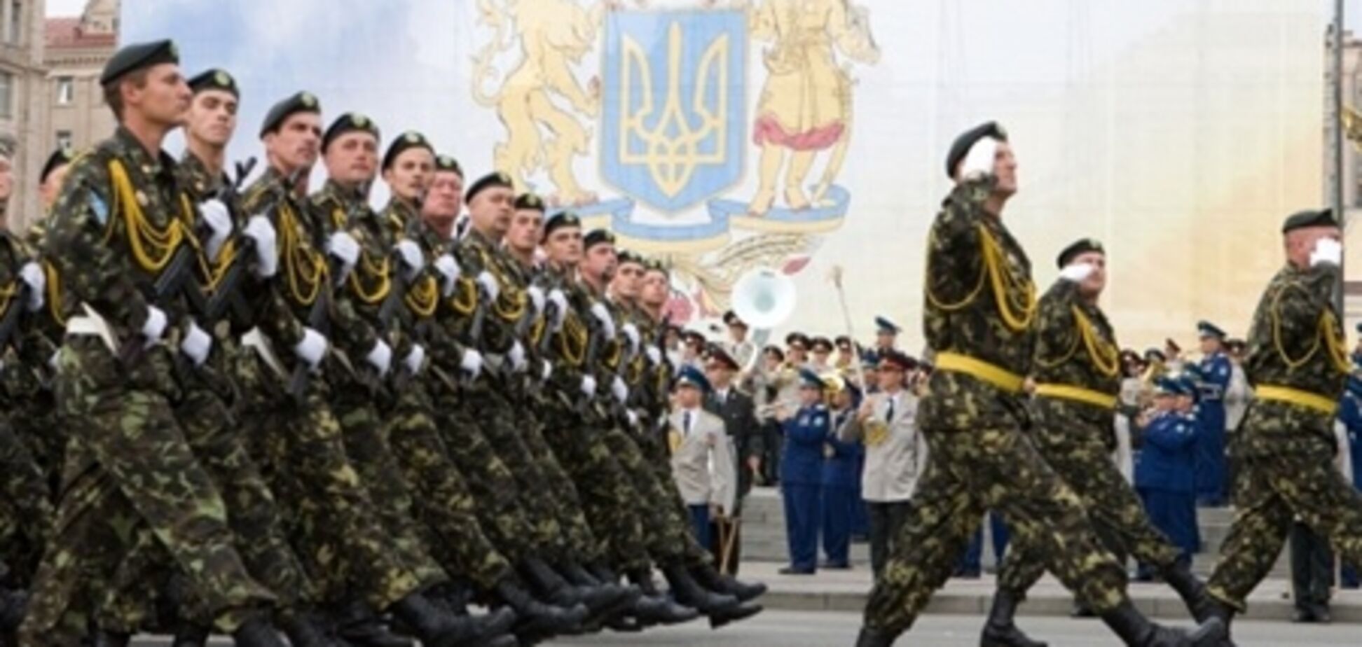 Гриценко: Скоро всю бойову підготовку зведуть до підготовки до параду